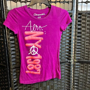 Juniors Aéropostale Purple Tee Size Small / Petite